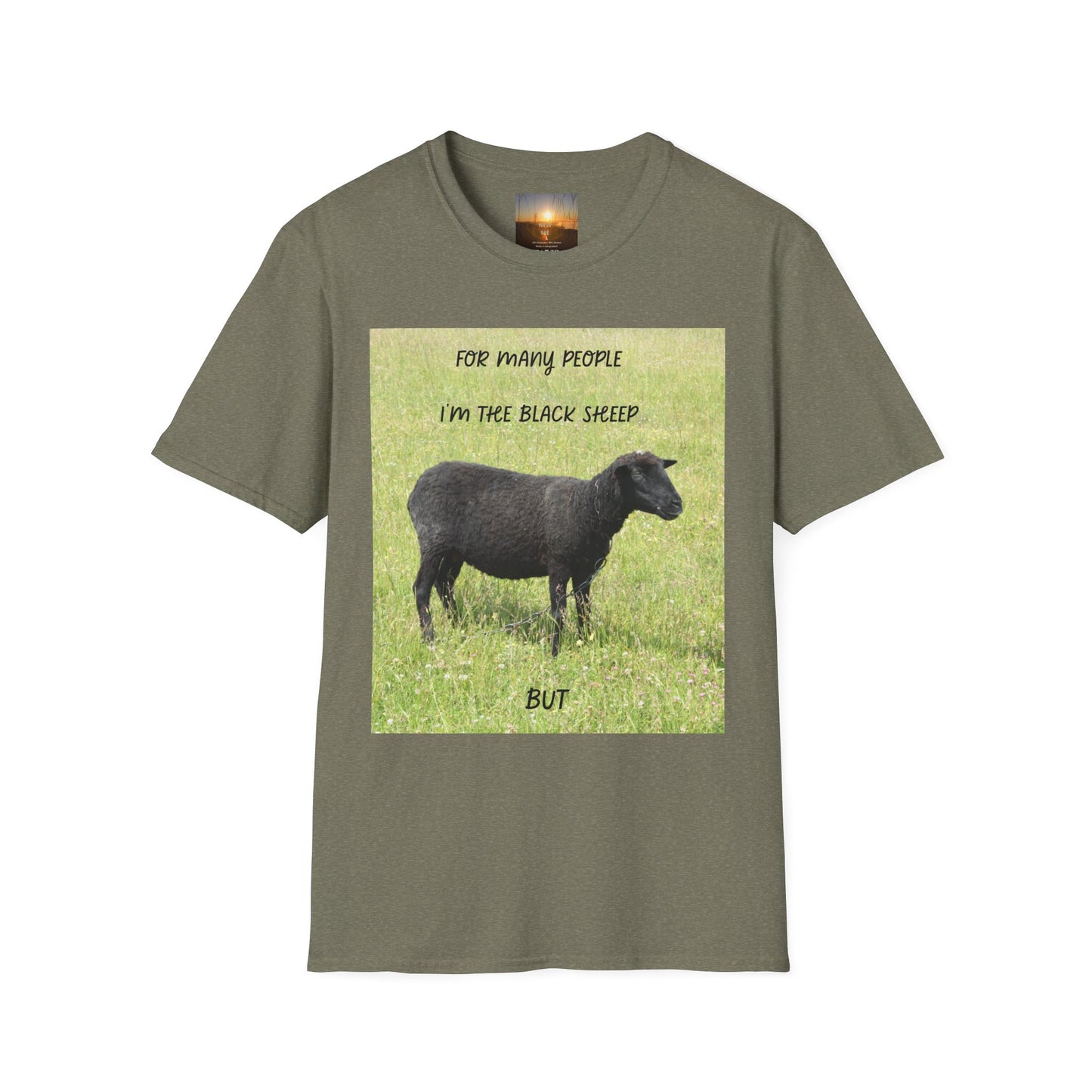 BLACK SHEEP Playful Sheep Graphic T-Shirt, Fun Tee for Animal Lovers, Gift for Sheeple, Humorous Farm Shirt, Cute Casual Top