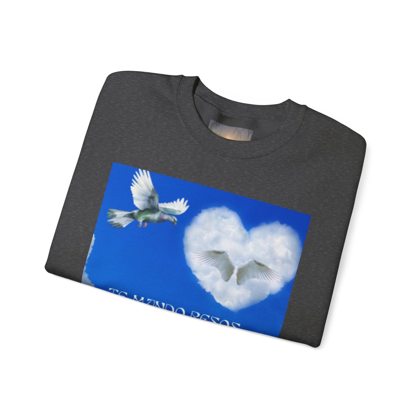 TE MANDO BESOS Heavenly Love Sweatshirt, Spiritual Crewneck, Angelic Gift, Cloud Art Pullover, Heartfelt Comfort Wear, Perfect for Love Celebrations