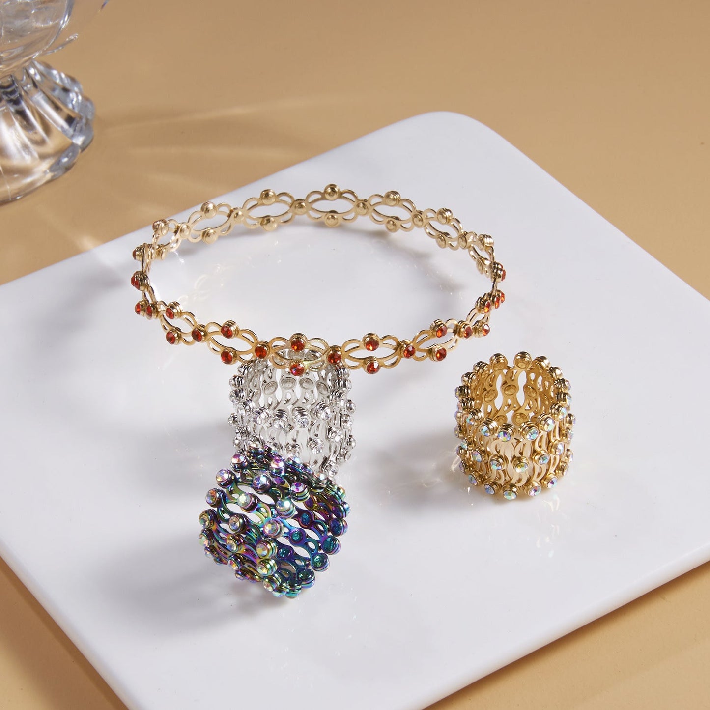2 In 1 Folding Retractable Rings Bracelet Magic Rhinestone Rings