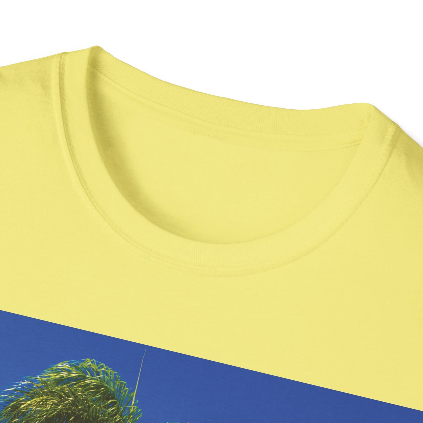 EL DOMINICANITO ESE Unisex Softstyle T-Shirt