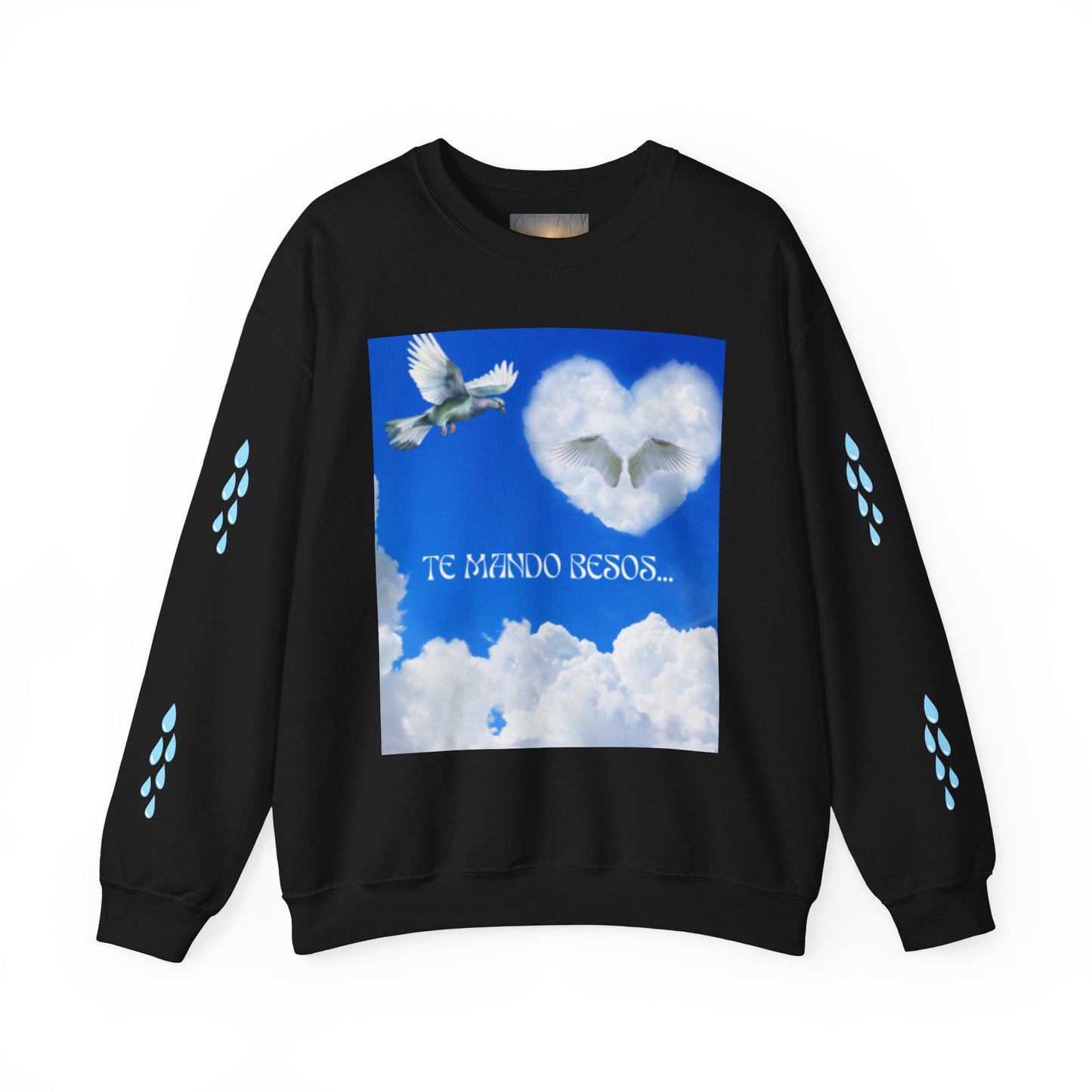 TE MANDO BESOS Heavenly Love Sweatshirt, Spiritual Crewneck, Angelic Gift, Cloud Art Pullover, Heartfelt Comfort Wear, Perfect for Love Celebrations