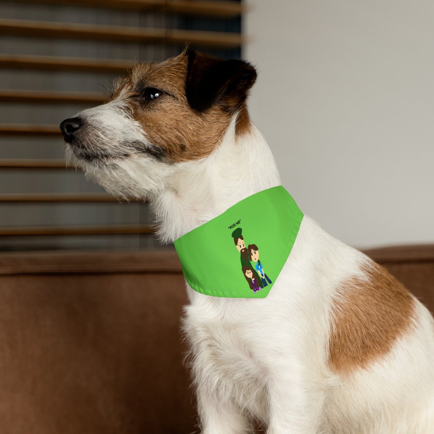 HUG ME ISAAC IDYER ARTS DESINGS Pet Bandana Collar