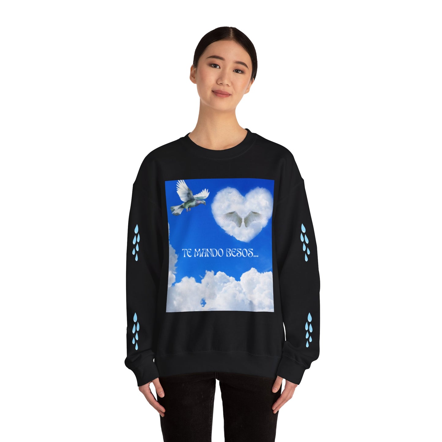 TE MANDO BESOS Heavenly Love Sweatshirt, Spiritual Crewneck, Angelic Gift, Cloud Art Pullover, Heartfelt Comfort Wear, Perfect for Love Celebrations