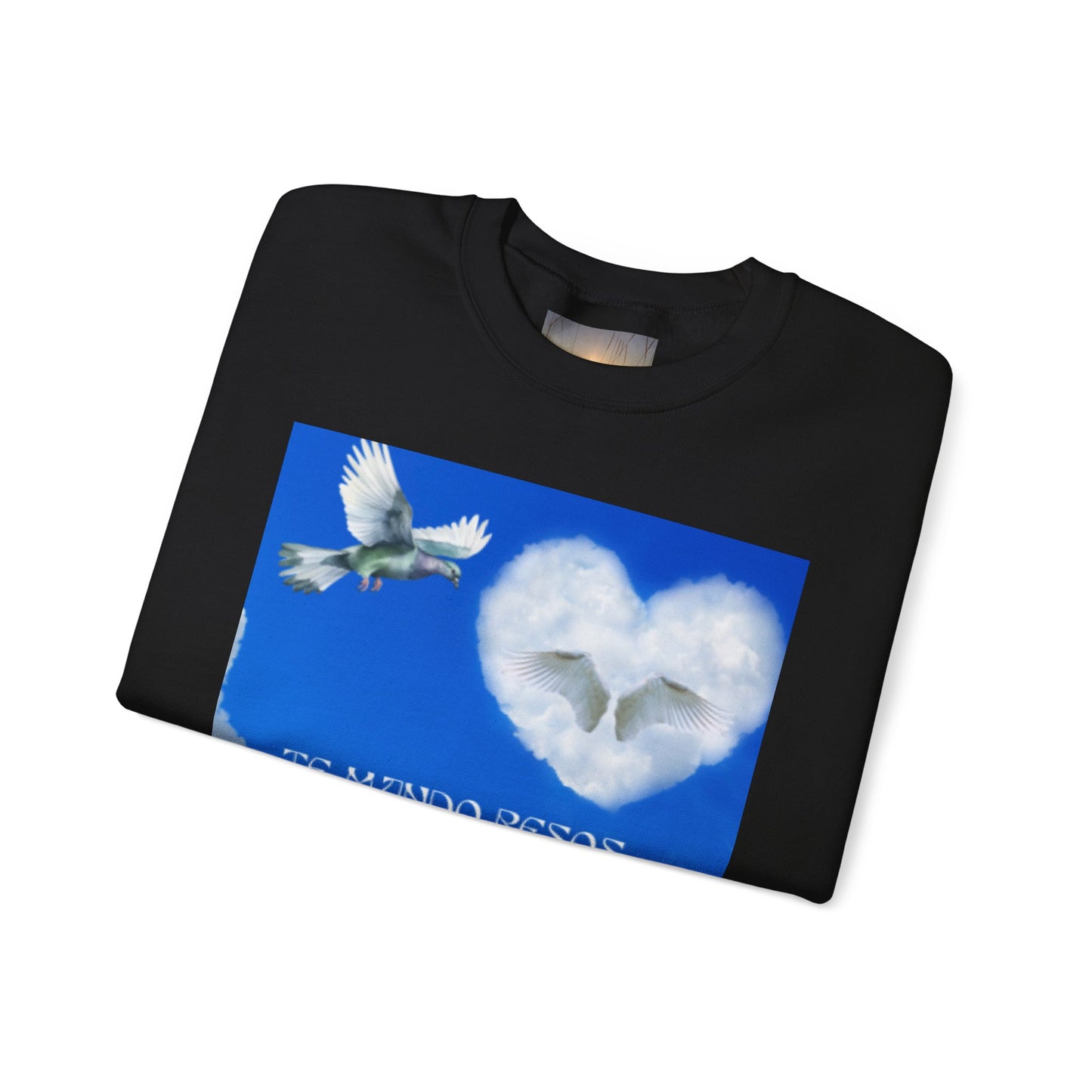 TE MANDO BESOS Heavenly Love Sweatshirt, Spiritual Crewneck, Angelic Gift, Cloud Art Pullover, Heartfelt Comfort Wear, Perfect for Love Celebrations