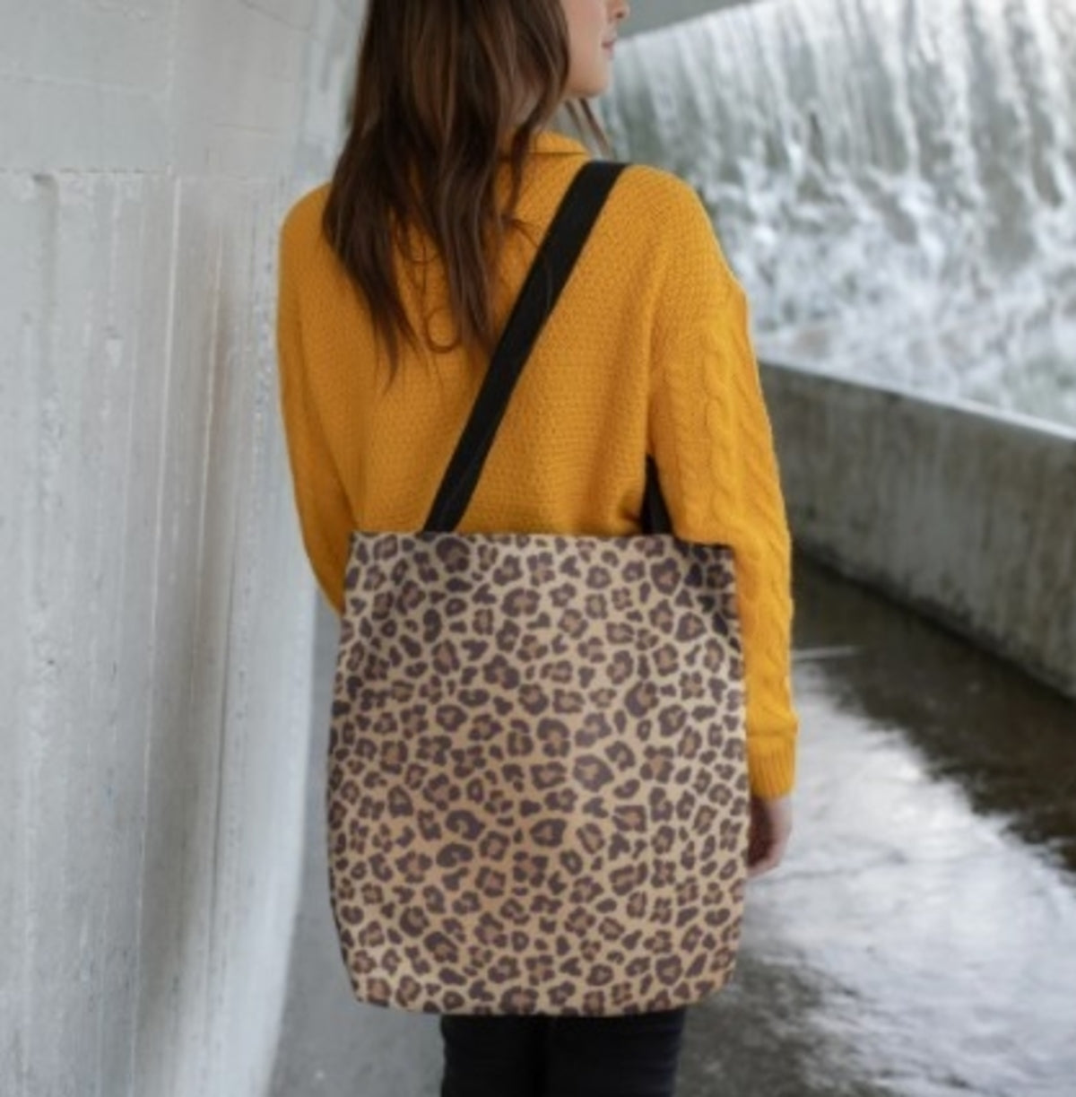 NEW ME IM Leopard Print Animal Tote Bag