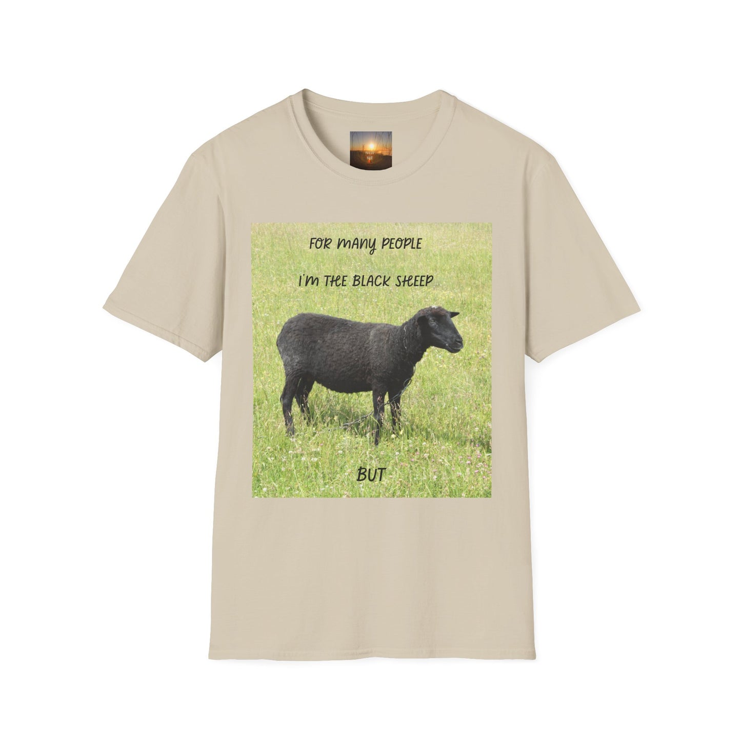 BLACK SHEEP Playful Sheep Graphic T-Shirt, Fun Tee for Animal Lovers, Gift for Sheeple, Humorous Farm Shirt, Cute Casual Top