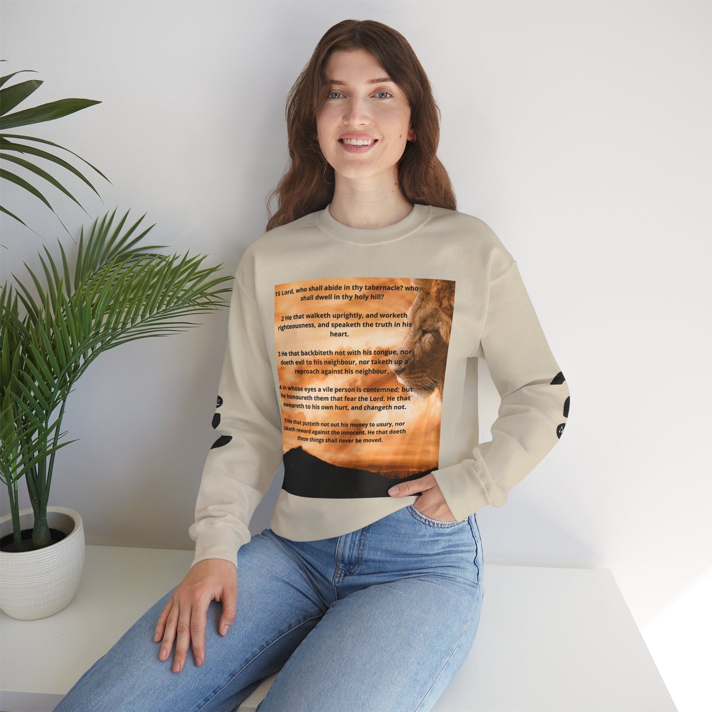 PSALM 15 Lion Crewneck Sweatshirt, Motivational Top for Animal Lovers, Gift Idea for Birthdays, Cozy Apparel for Everyday [...]
