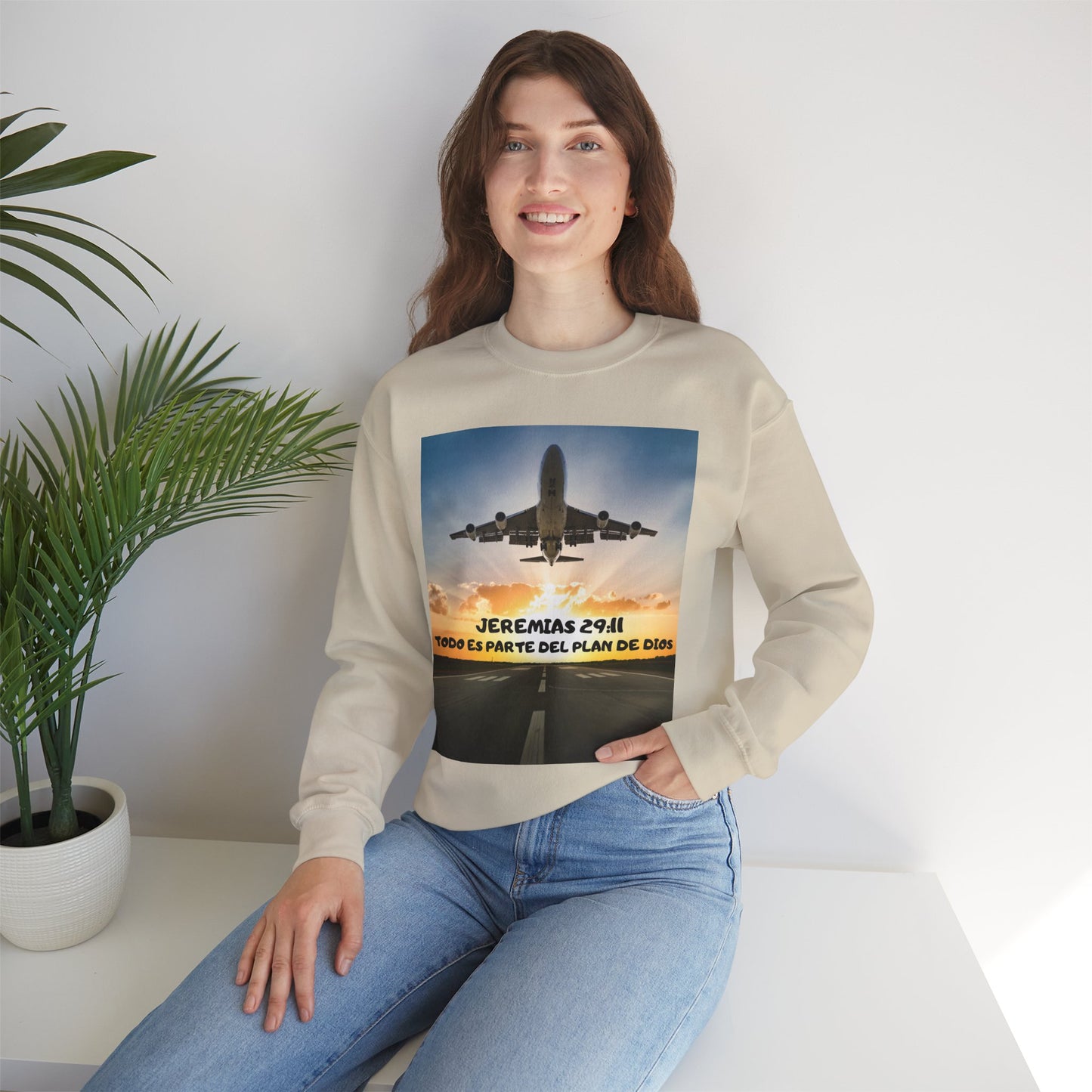 Christian Sweatshirt — Jeremías 29:11 & Mateo 28:20 Inspirational Crewneck