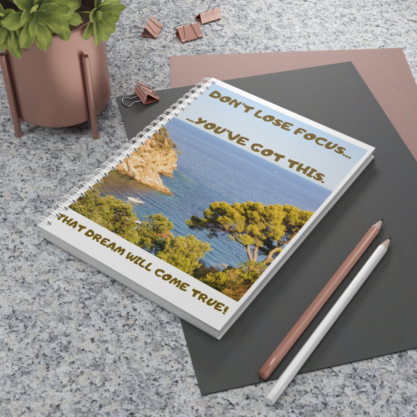 DON'T LOOSE FOCUS Spiral Notebook