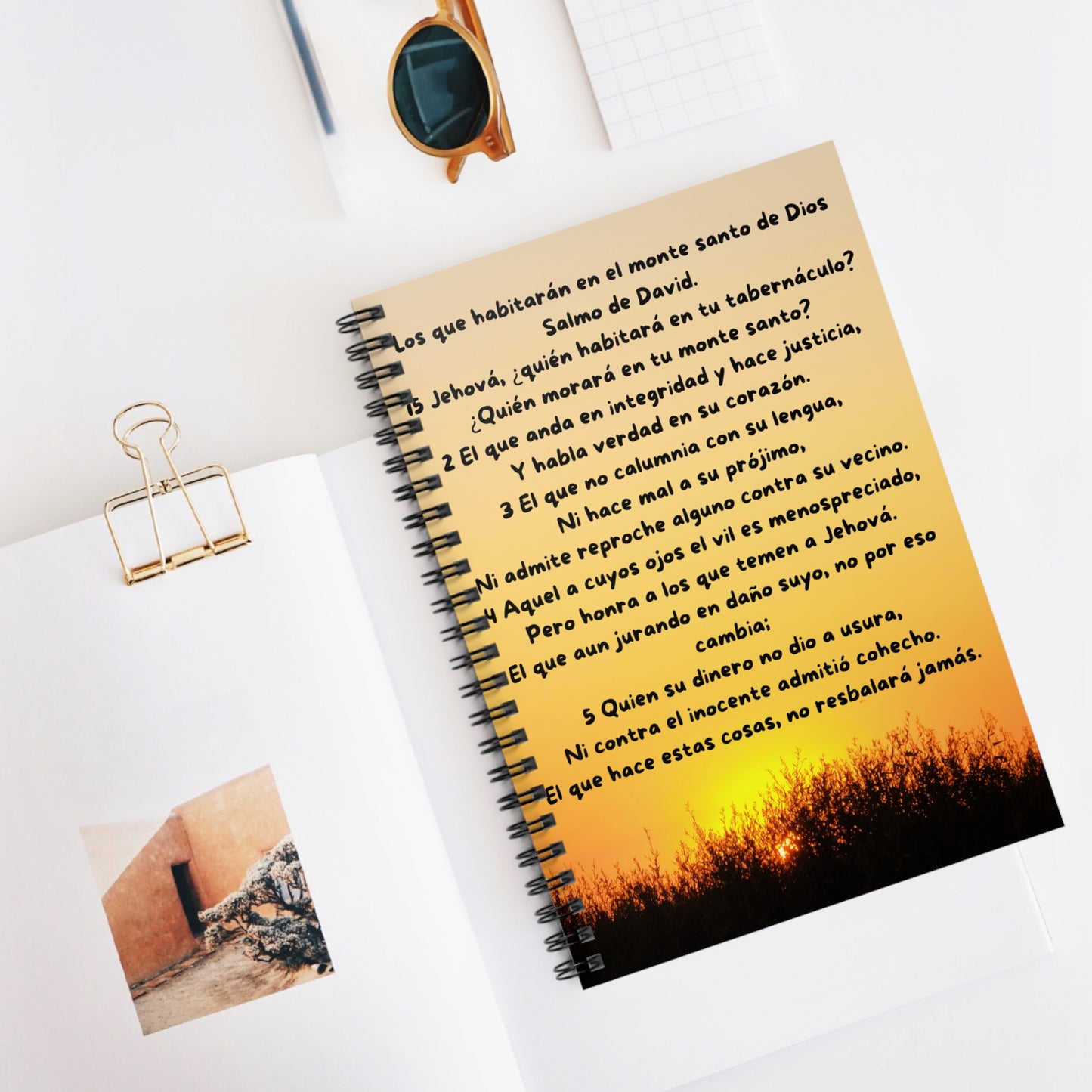 SALMO 15 Spiritual Inspirational Spiral Notebook - Ruled Line, Bible Verse Journal, Gratitude Planner, Christian Gift, Prayer Note Book, [...]