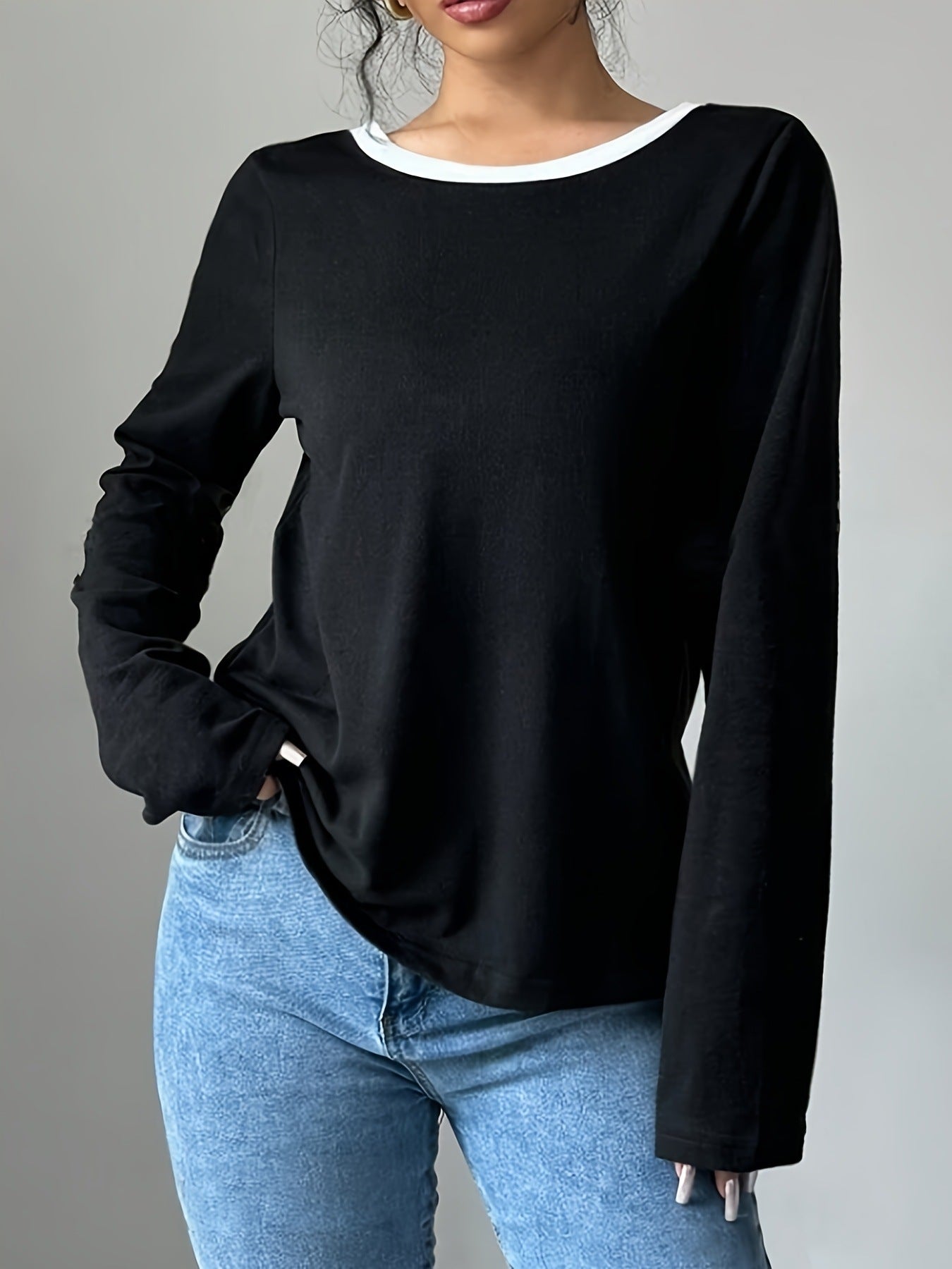 Women's Trendy Round Neck Two-Piece Illusionknit T-Shirt Full Sleeve