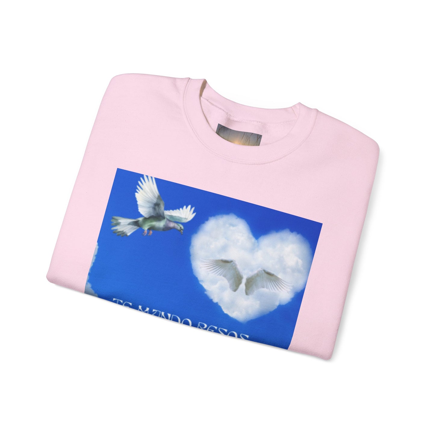 TE MANDO BESOS Heavenly Love Sweatshirt, Spiritual Crewneck, Angelic Gift, Cloud Art Pullover, Heartfelt Comfort Wear, Perfect for Love Celebrations