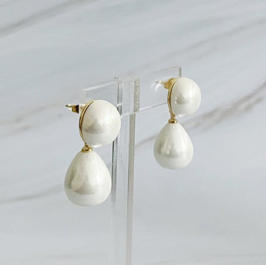 Teardrop Pearl Earrings