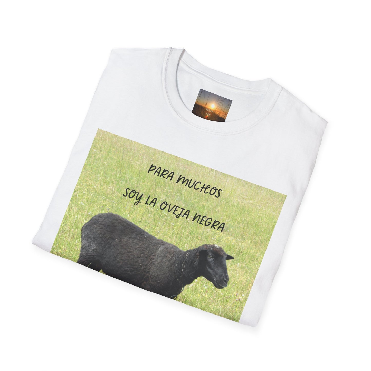 OVEJA NEGRA PERO Unisex Softstyle T-Shirt with Sheep Designs - Cute Farm Animal Tee, Funny Gift for Animal Lovers, Pastoral Vibe, Eco-Friendly Fashion, [...]