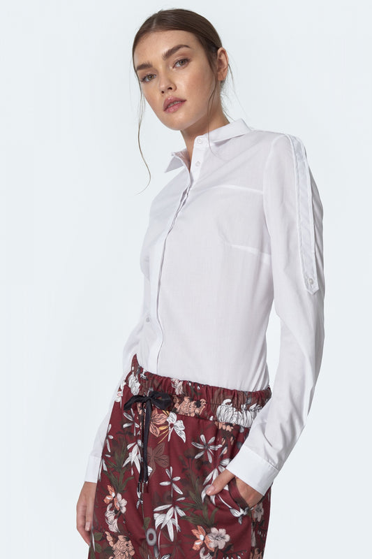 Long sleeve shirt model