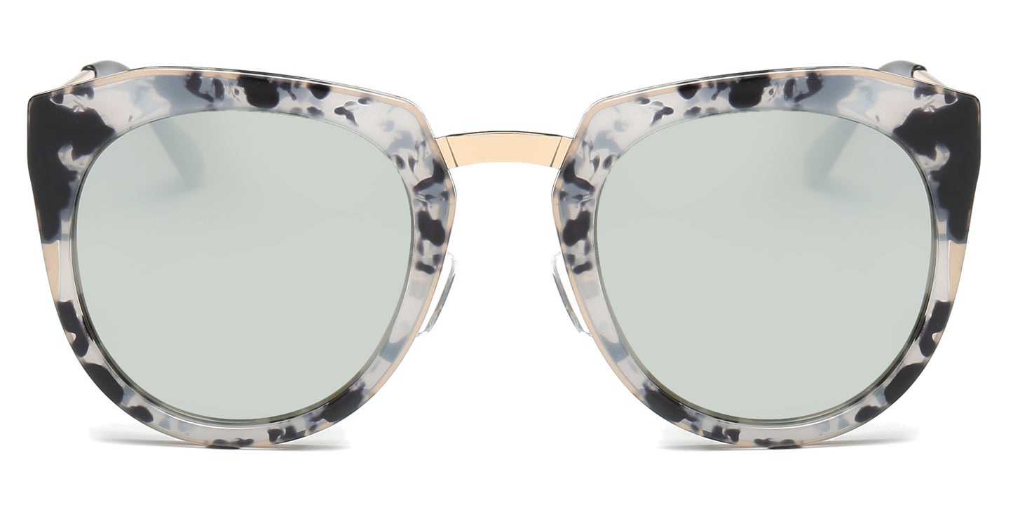 NEW ME IM SUNGLASSES