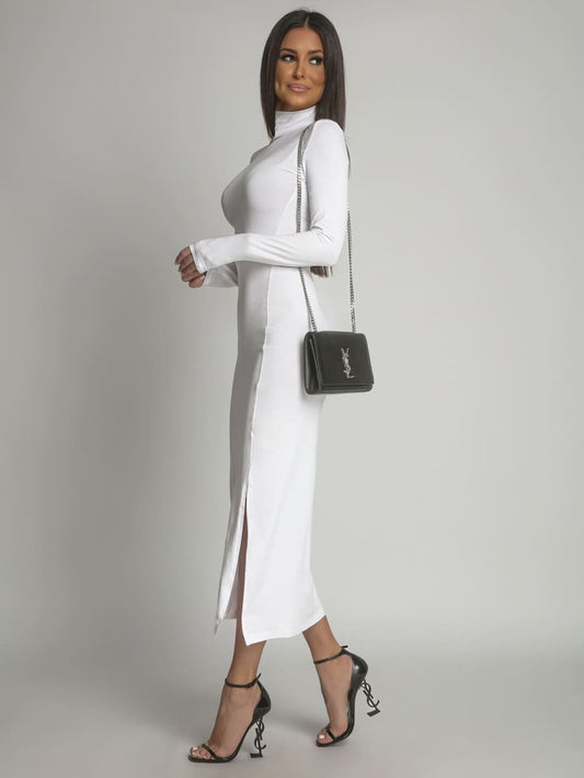 Smooth dress with long sleeves and a turtleneck, white