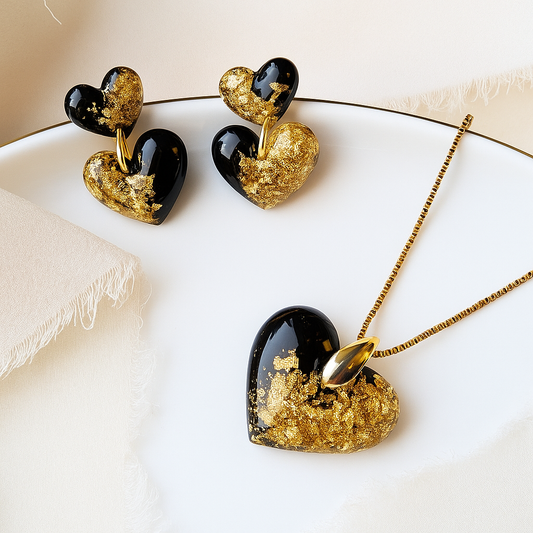 Elegant Black & Gold Heart Necklace Set – Glossy Finish with Matching