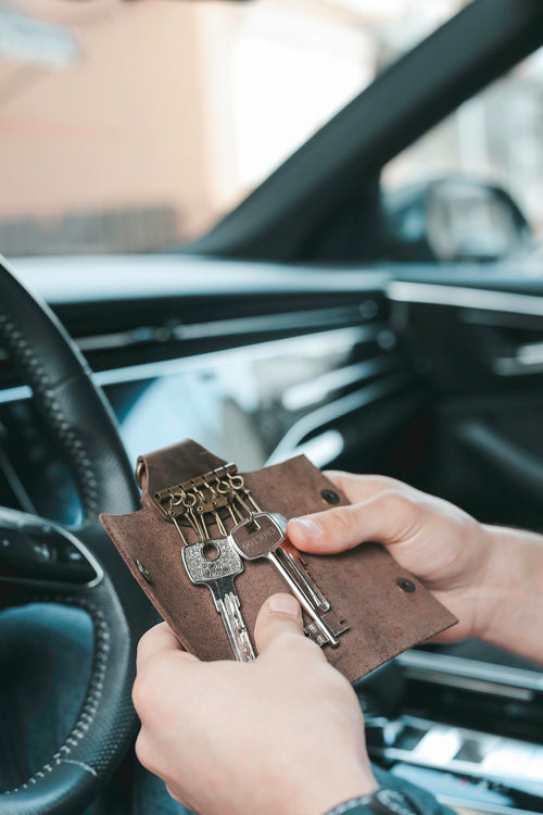 NEW ME IM Keychain Holder, Leather Custom Cute Pouch Holder for Men